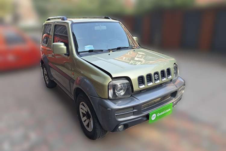 Used Suzuki Jimny 2011 1.3 AT Two-Tone Edition Front Right 45 Deg