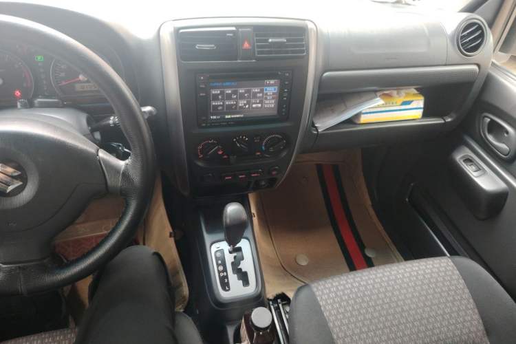 Used Suzuki Jimny 2011 1.3 AT Navigation Edition Gear Lever