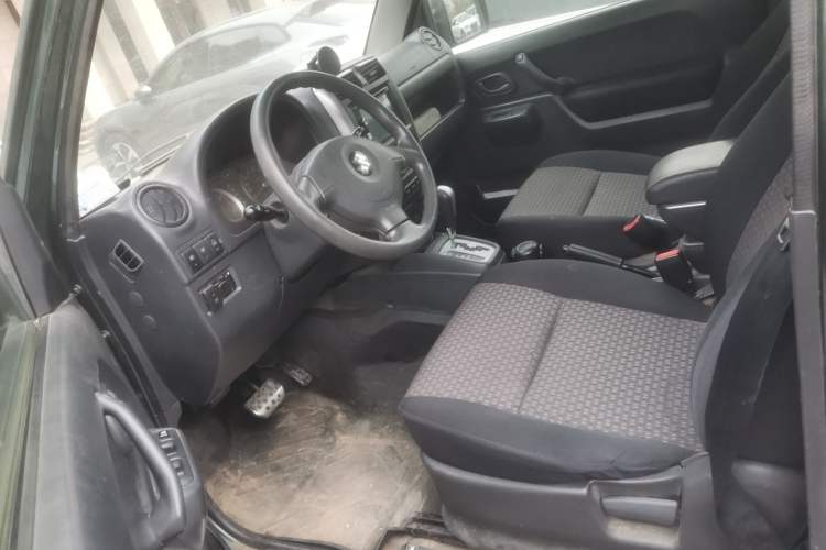 Used Suzuki Jimny 2011 1.3 AT Left Front Seat