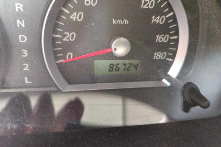 Used Suzuki Jimny 2011 1.3 AT Two-Tone Navigation Version Odometer Close Up