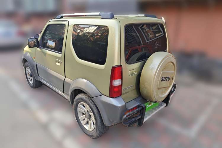 Used Suzuki Jimny 2011 1.3 AT Two-Tone Edition Rear Left 45 Deg