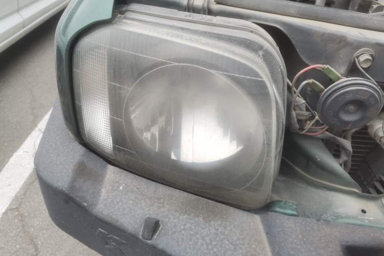 Used Suzuki Jimny 2011 1.3 AT Right Front Headlight