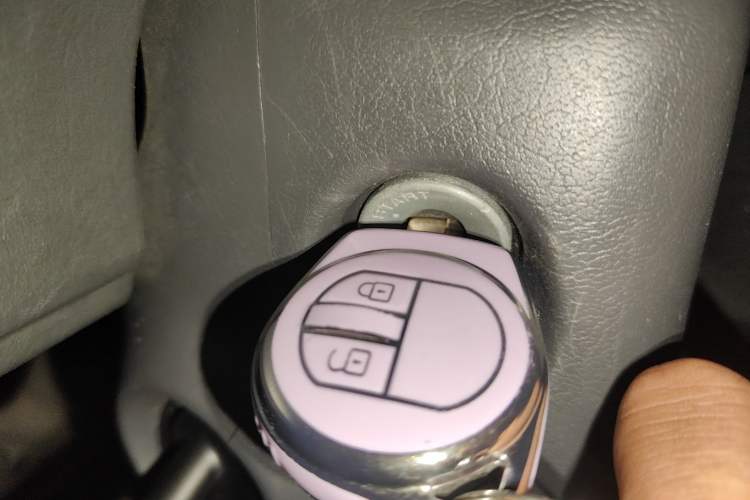 Used Suzuki Jimny 2011 1.3 AT Vehicle Key