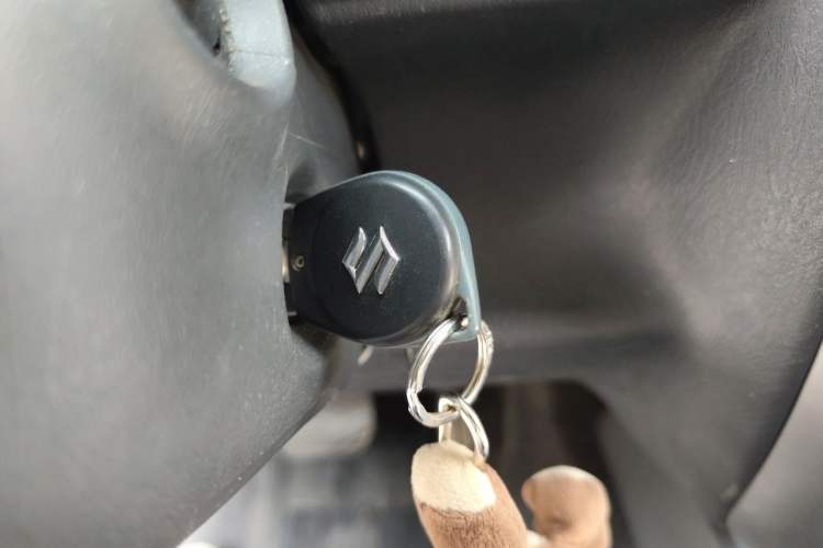 Used Suzuki Jimny 2011 1.3 AT Two-Tone Navigation Version Vehicle Key