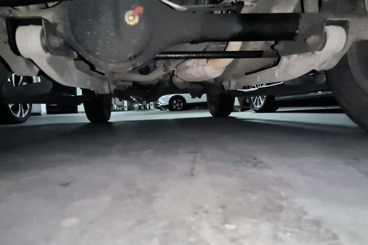 Used Suzuki Jimny 2011 1.3 MT Two-Tone Navigation Edition Chassis Front