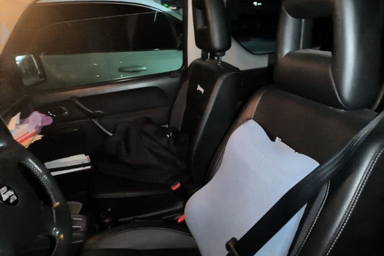 Used Suzuki Jimny 2011 1.3 MT Two-Tone Navigation Edition Left Front Seat