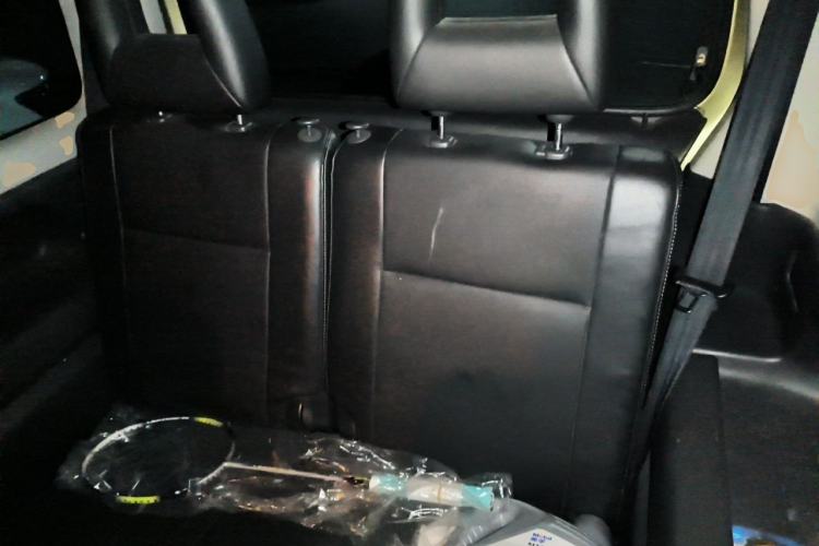 Used Suzuki Jimny 2011 1.3 MT Two-Tone Navigation Edition Left Rear Seat