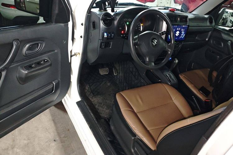 Used Suzuki Jimny 2011 1.3 AT Driver Seat