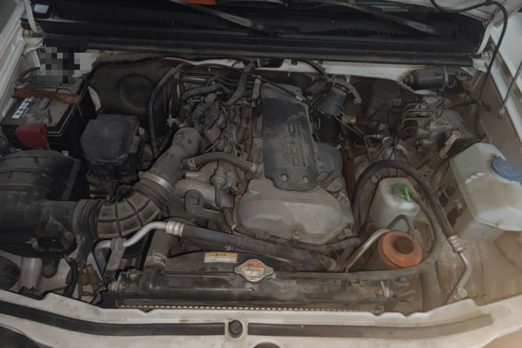 Used Suzuki Jimny 2011 1.3 AT Navigation Edition Engine Bay
