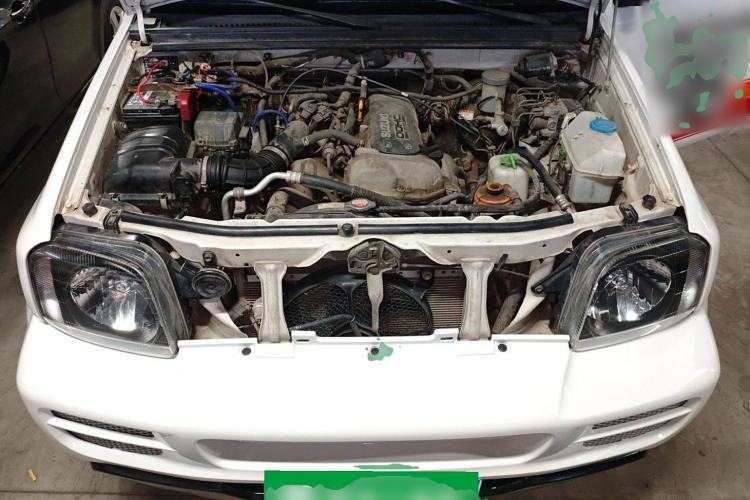 Used Suzuki Jimny 2011 1.3 AT Engine Bay