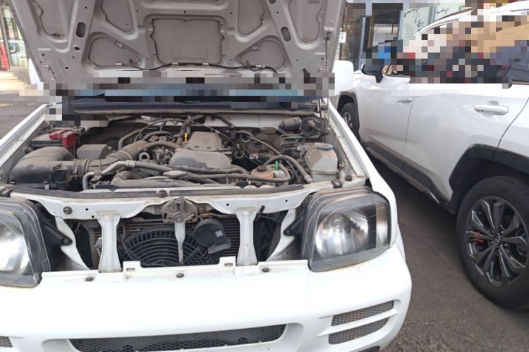 Used Suzuki Jimny 2011 1.3 MT Engine Bay Left