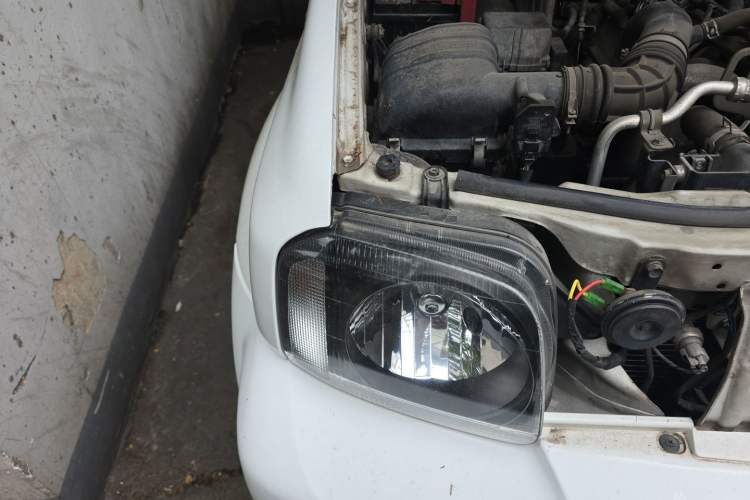 Used Suzuki Jimny 2011 1.3 AT Engine Bay Right