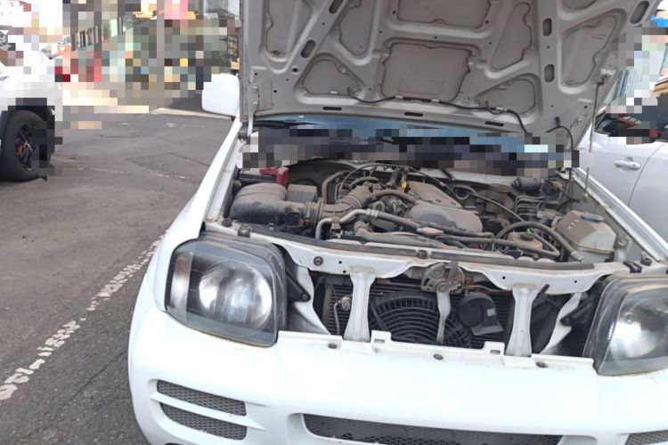 Used Suzuki Jimny 2011 1.3 MT Engine Bay Right