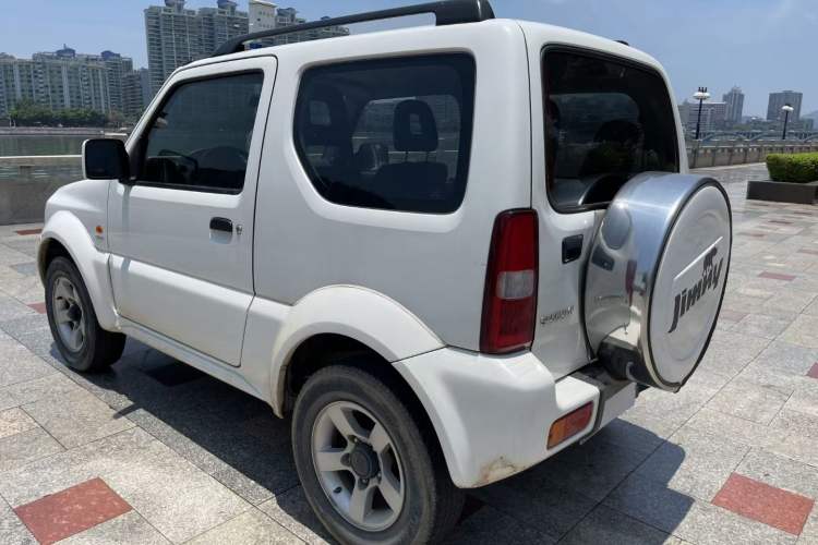 Used Suzuki Jimny 2011 1.3 AT Navigation Edition Exterior 3