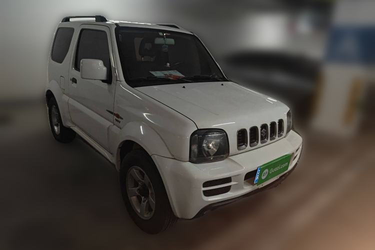 Used Suzuki Jimny 2011 1.3 AT Navigation Edition Front Right 45 Deg
