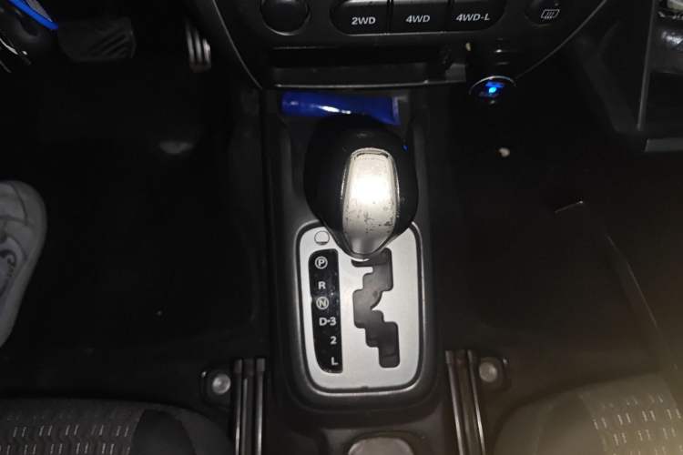 Used Suzuki Jimny 2011 1.3 AT Navigation Edition Gear Lever