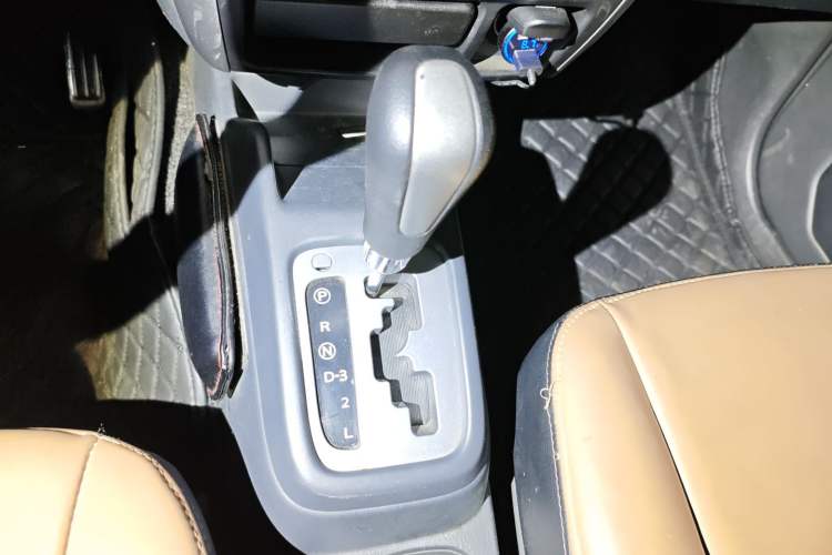 Used Suzuki Jimny 2011 1.3 AT Gear Lever