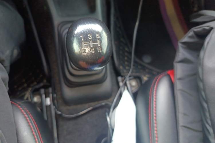 Used Suzuki Jimny 2011 1.3 MT Gear Lever