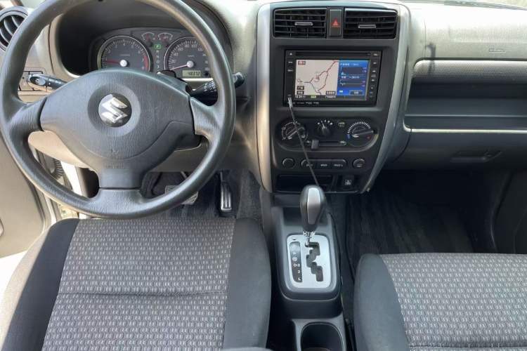 Used Suzuki Jimny 2011 1.3 AT Navigation Edition Interior 1