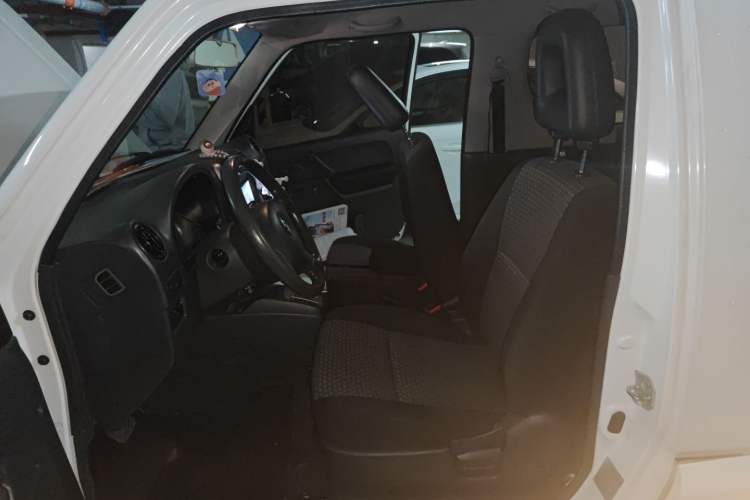 Used Suzuki Jimny 2011 1.3 AT Navigation Edition Left Front Seat