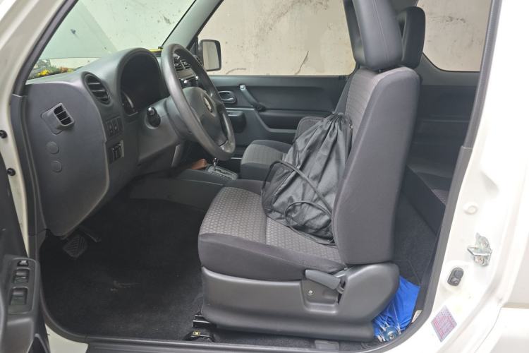 Used Suzuki Jimny 2011 1.3 AT Left Front Seat