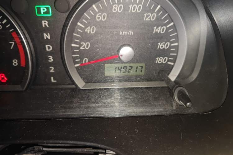 Used Suzuki Jimny 2011 1.3 AT Navigation Edition Odometer Close Up