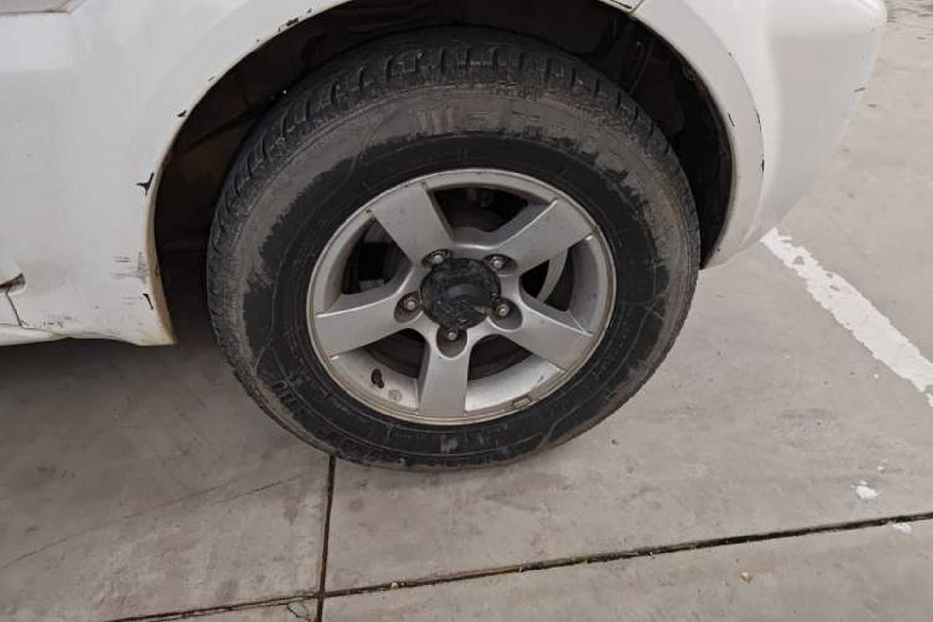Used Suzuki Jimny 2011 1.3 AT Right Front Wheel Hub
