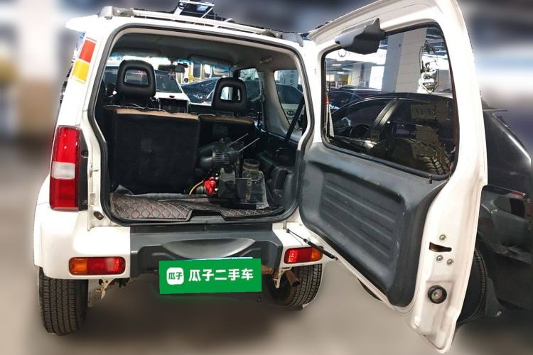 Used Suzuki Jimny 2011 1.3 AT Trunk