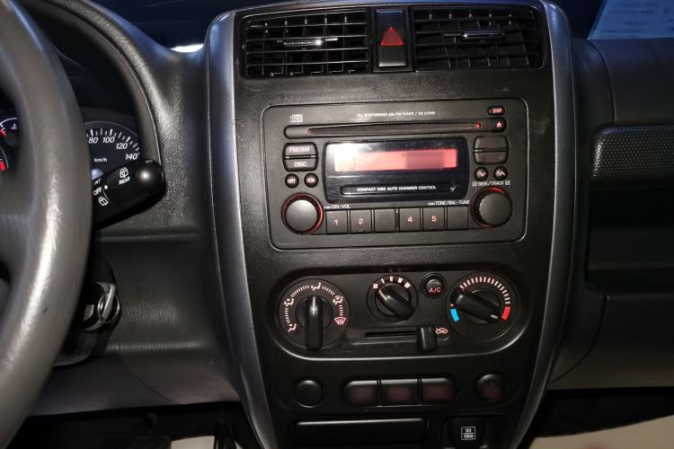 Used Suzuki Jimny 2012 1.3 AT JLX Audio And AC Panel