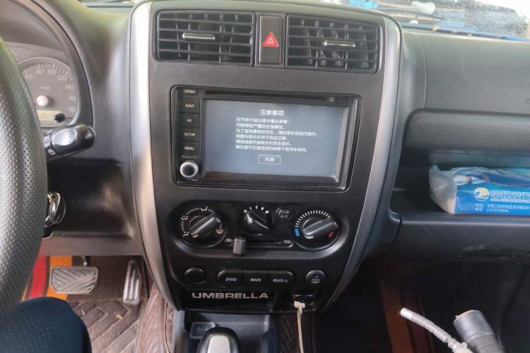 Used Suzuki Jimny 2012 1.3 AT Mode3 Audio And AC Panel