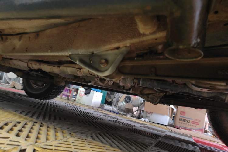 Used Suzuki Jimny 2012 1.3 AT Mode3 Chassis Rear Left
