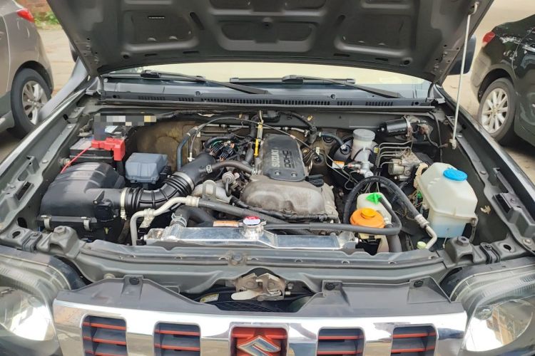 Used Suzuki Jimny 2012 1.3 AT JLX Engine Bay
