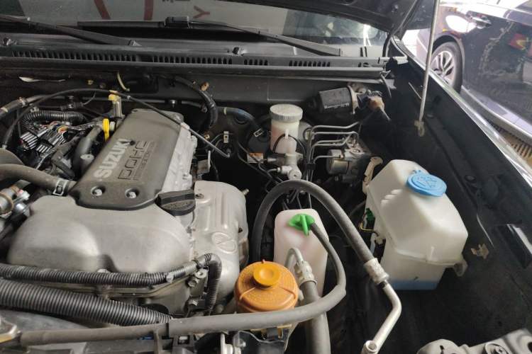 Used Suzuki Jimny 2012 1.3 AT Mode3 Engine Bay Left