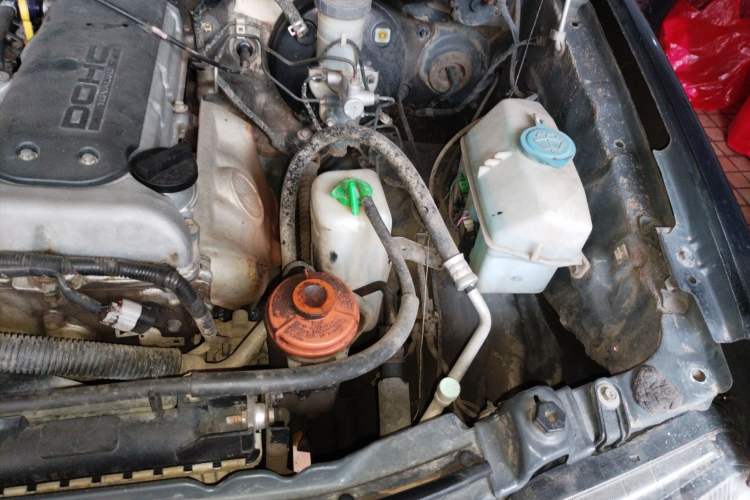 Used Suzuki Jimny 2012 1.3 AT JLX Engine Bay Left
