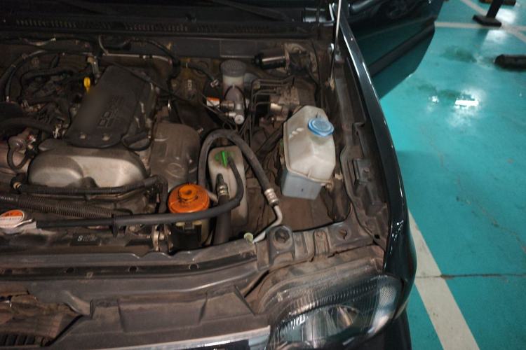 Used Suzuki Jimny 2012 1.3 AT JLX Engine Bay Left