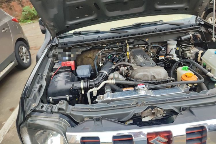 Used Suzuki Jimny 2012 1.3 AT JLX Engine Bay Right