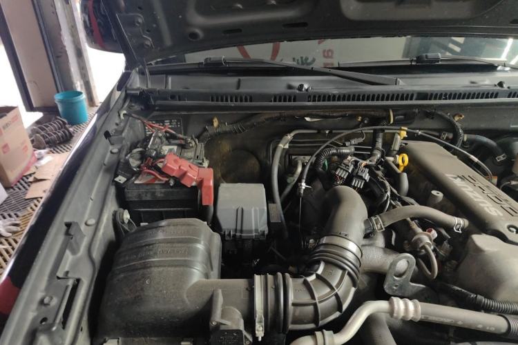 Used Suzuki Jimny 2012 1.3 AT Mode3 Engine Bay Right