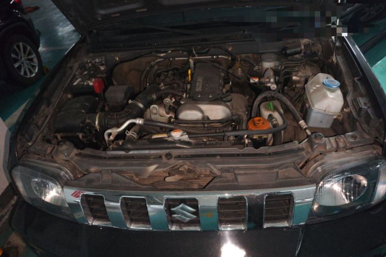 Used Suzuki Jimny 2012 1.3 AT JLX Engine Bay