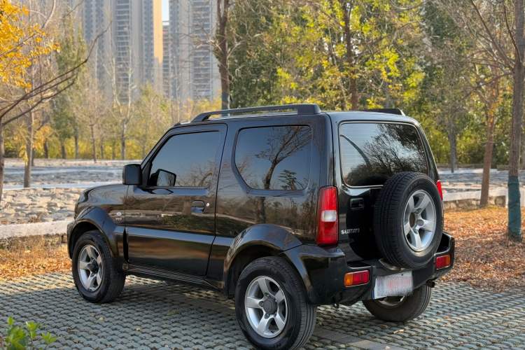 Used Suzuki Jimny 2012 1.3 AT JLX Exterior 5