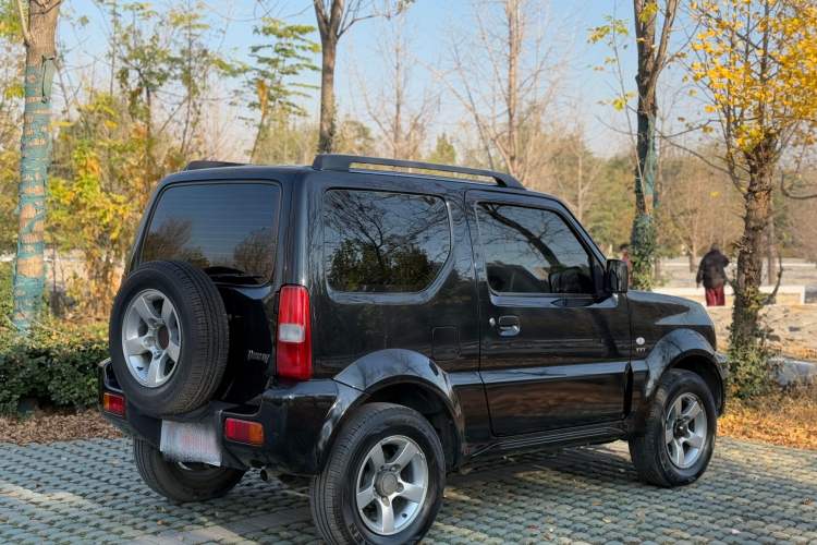 Used Suzuki Jimny 2012 1.3 AT JLX Exterior 6