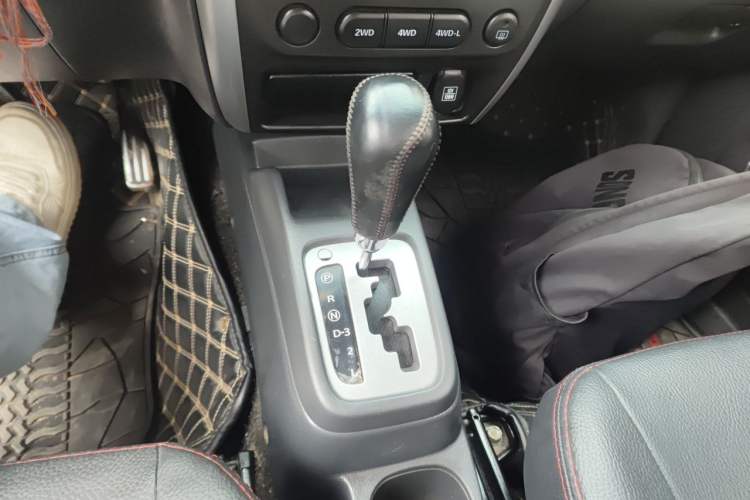 Used Suzuki Jimny 2012 1.3 AT JLX Gear Lever