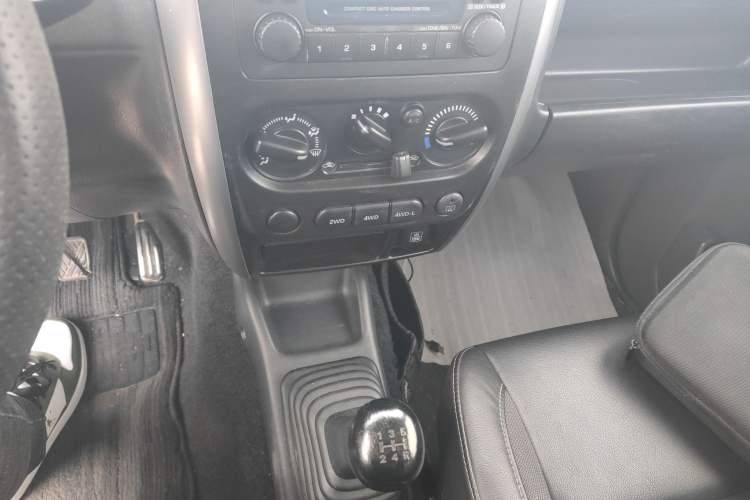 Used Suzuki Jimny 2012 1.3 MT Mode3 Gear Lever