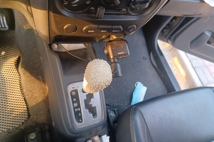 Used Suzuki Jimny 2012 1.3 AT Mode3 Navigation Edition Gear Lever