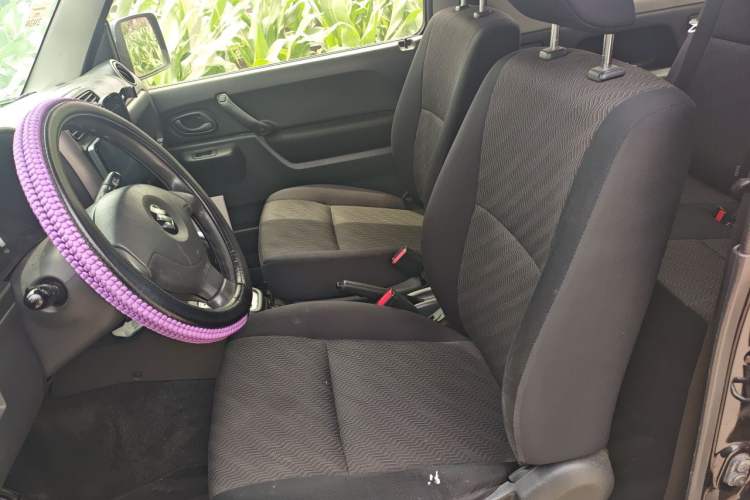 Used Suzuki Jimny 2012 1.3 AT JLX Left Front Seat