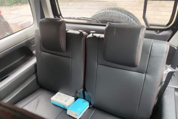 Used Suzuki Jimny 2012 1.3 AT JLX Left Rear Seat