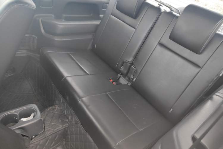 Used Suzuki Jimny 2012 1.3 MT Mode3 Left Rear Seat