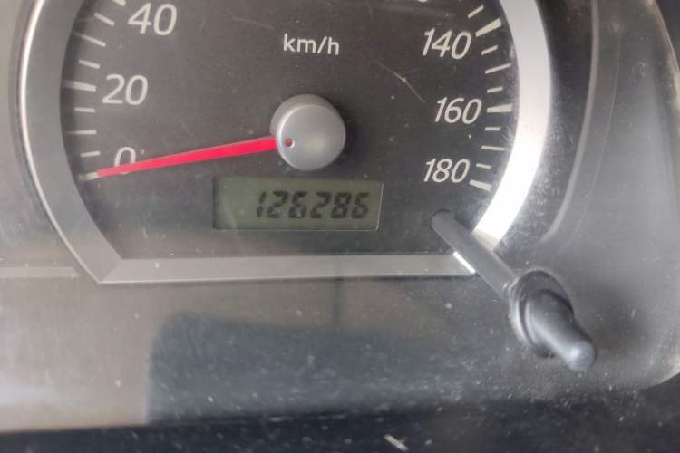 Used Suzuki Jimny 2012 1.3 AT Mode3 Odometer Close Up