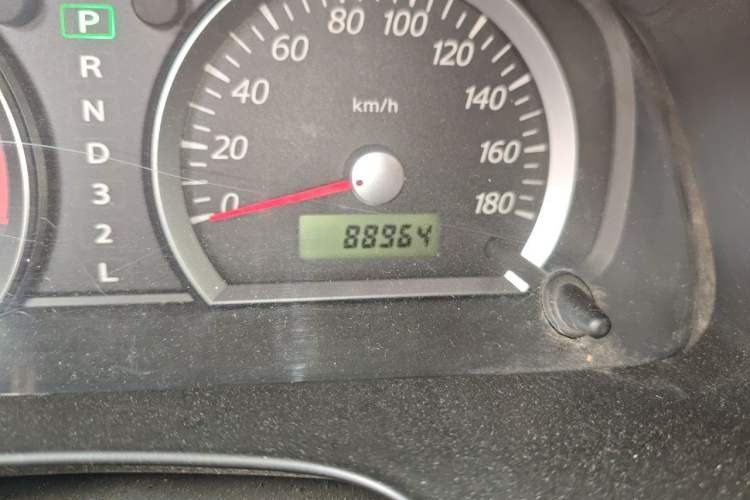 Used Suzuki Jimny 2012 1.3 AT JLX Odometer Close Up