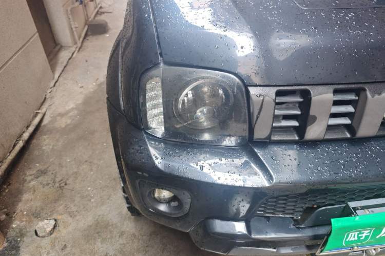 Used Suzuki Jimny 2012 1.3 AT JLX Right Front Headlight