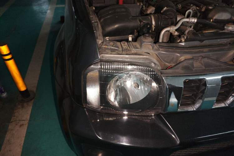 Used Suzuki Jimny 2012 1.3 AT JLX Right Front Headlight